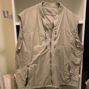 ScotteVest, light weight, khaki color vest Size 2XL